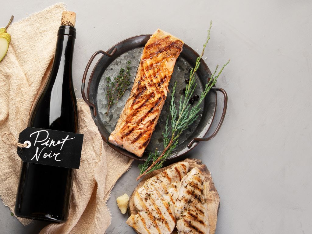 pinot noir food pairings with salmon and chicken