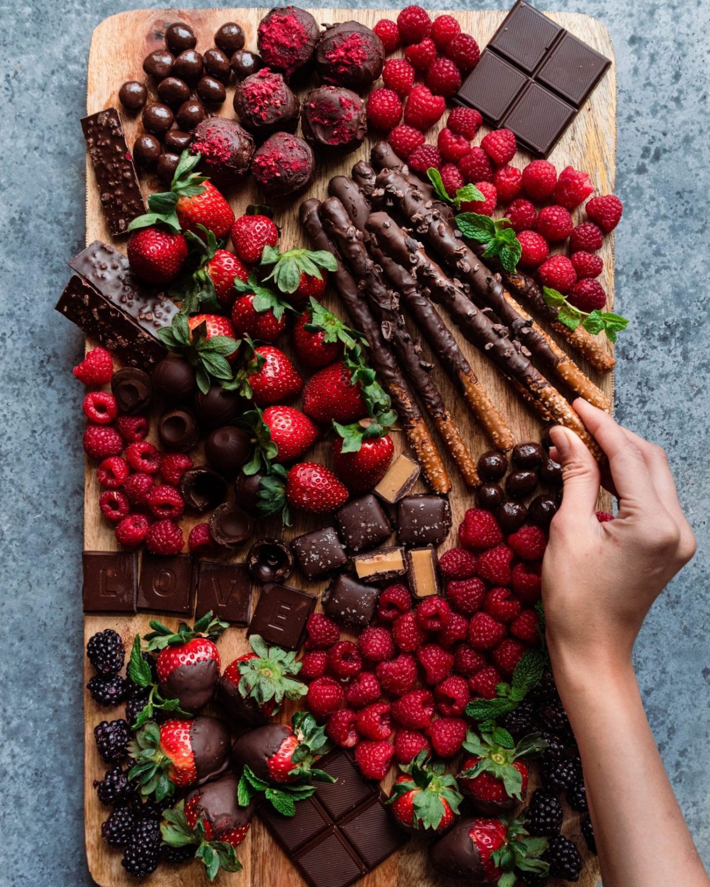 Christmas dessert charcuterie board