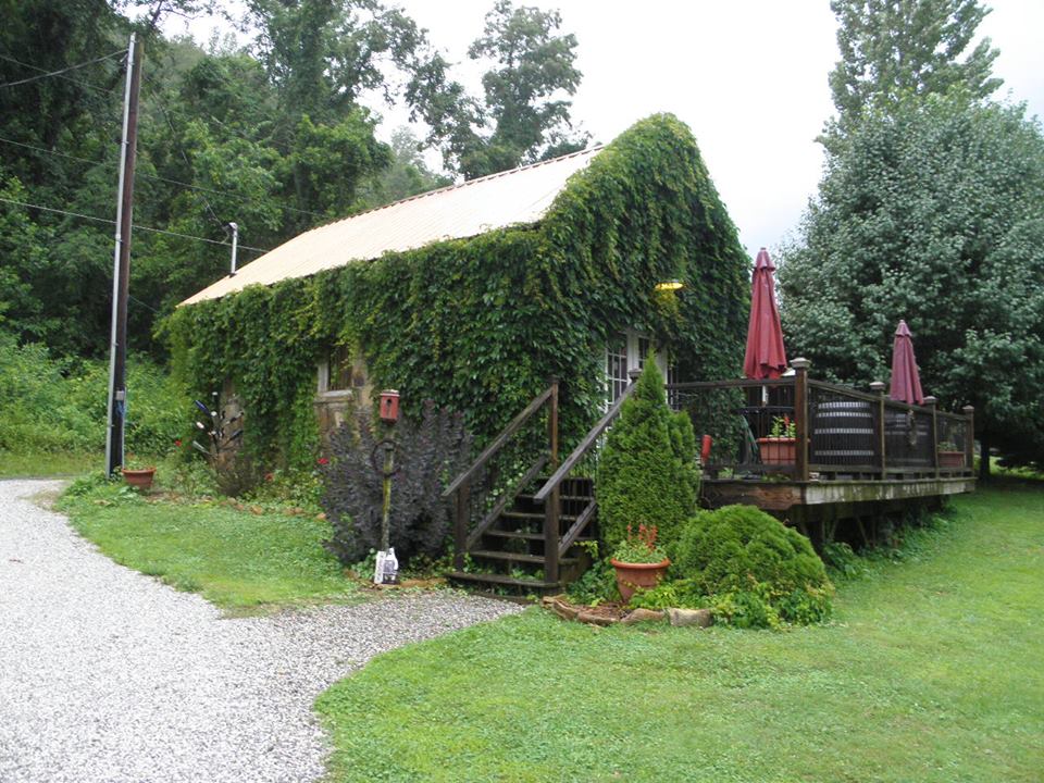 This Converted Jailhouse is Now the Smallest Winery in the U.S.