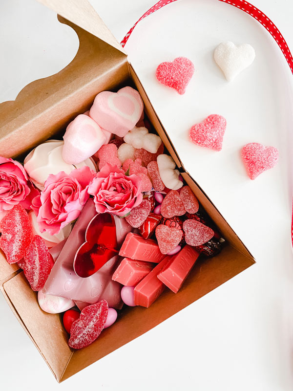 valentines day charcuterie box