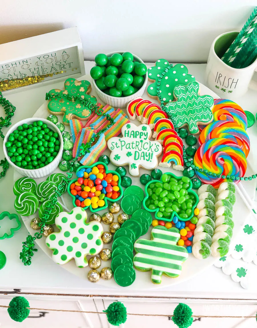 party and candy board for a st Patricks day charcuterie board roundup