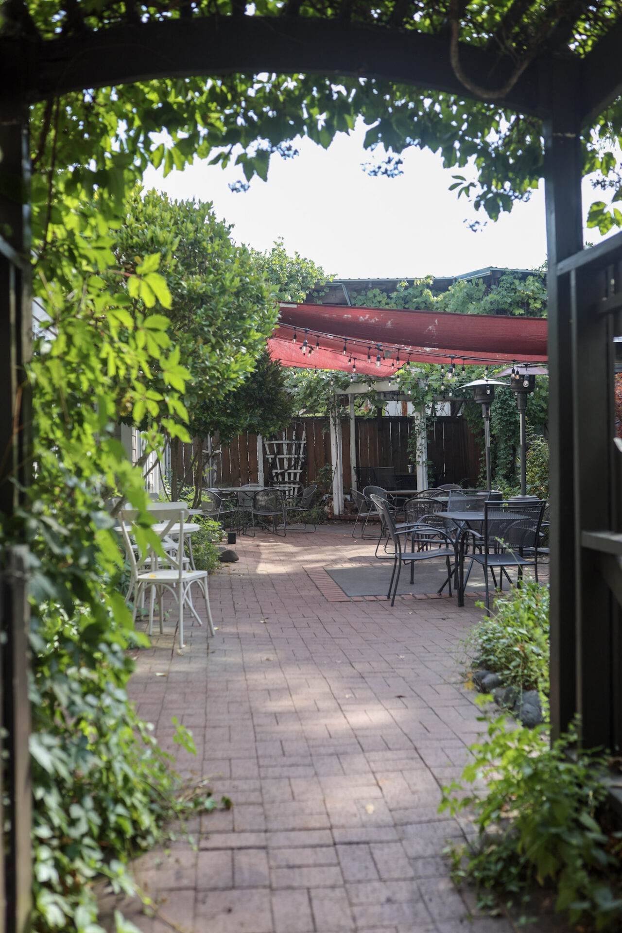 Awen tasting room and outdoor patio seating in Jacksonville oregon
