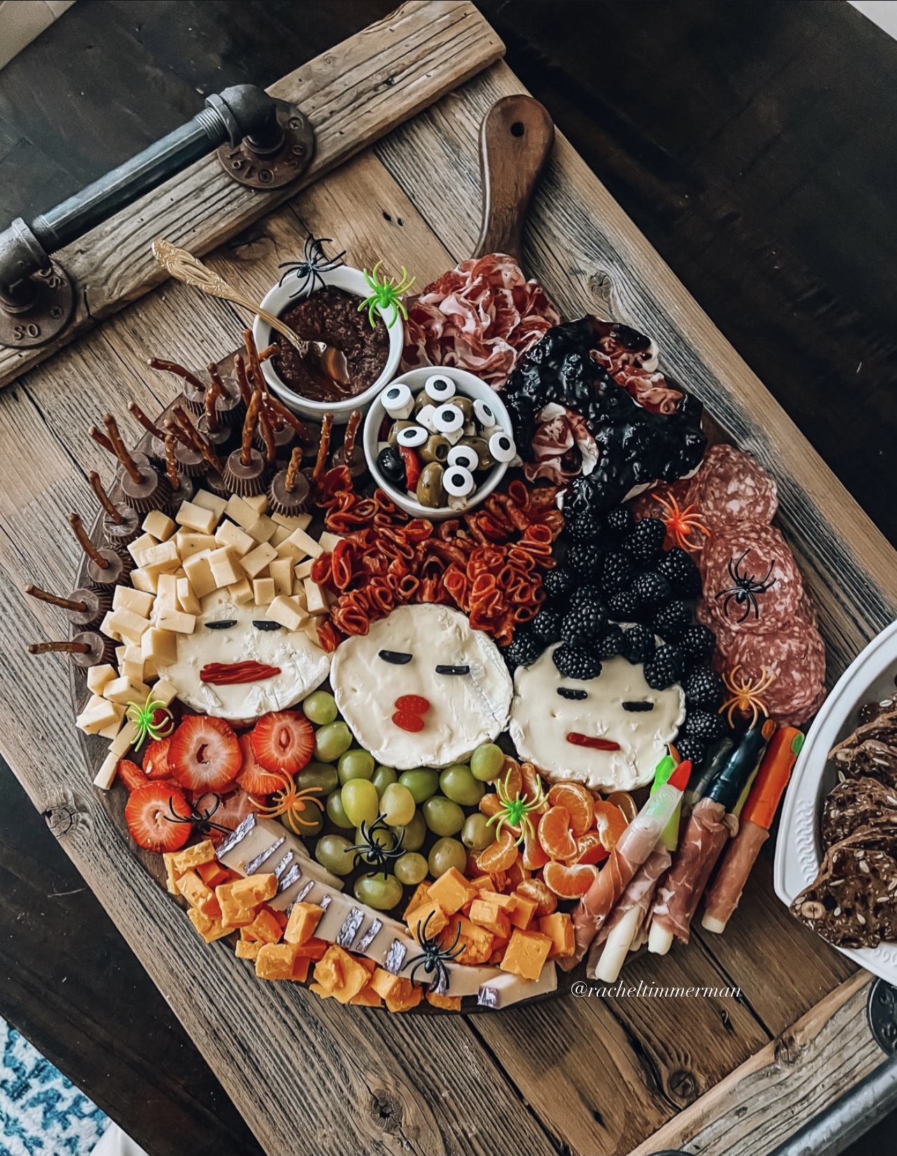 Hocus Pocus halloween charcuterie board