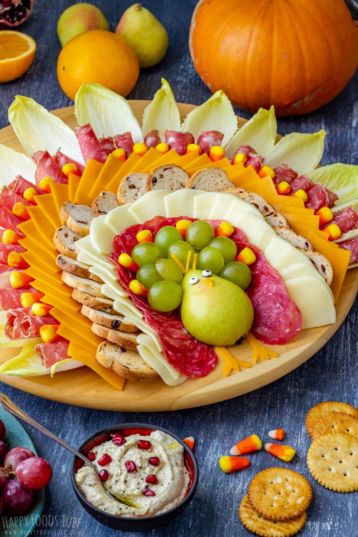 Thankgiving Turkey Charcuterie Board