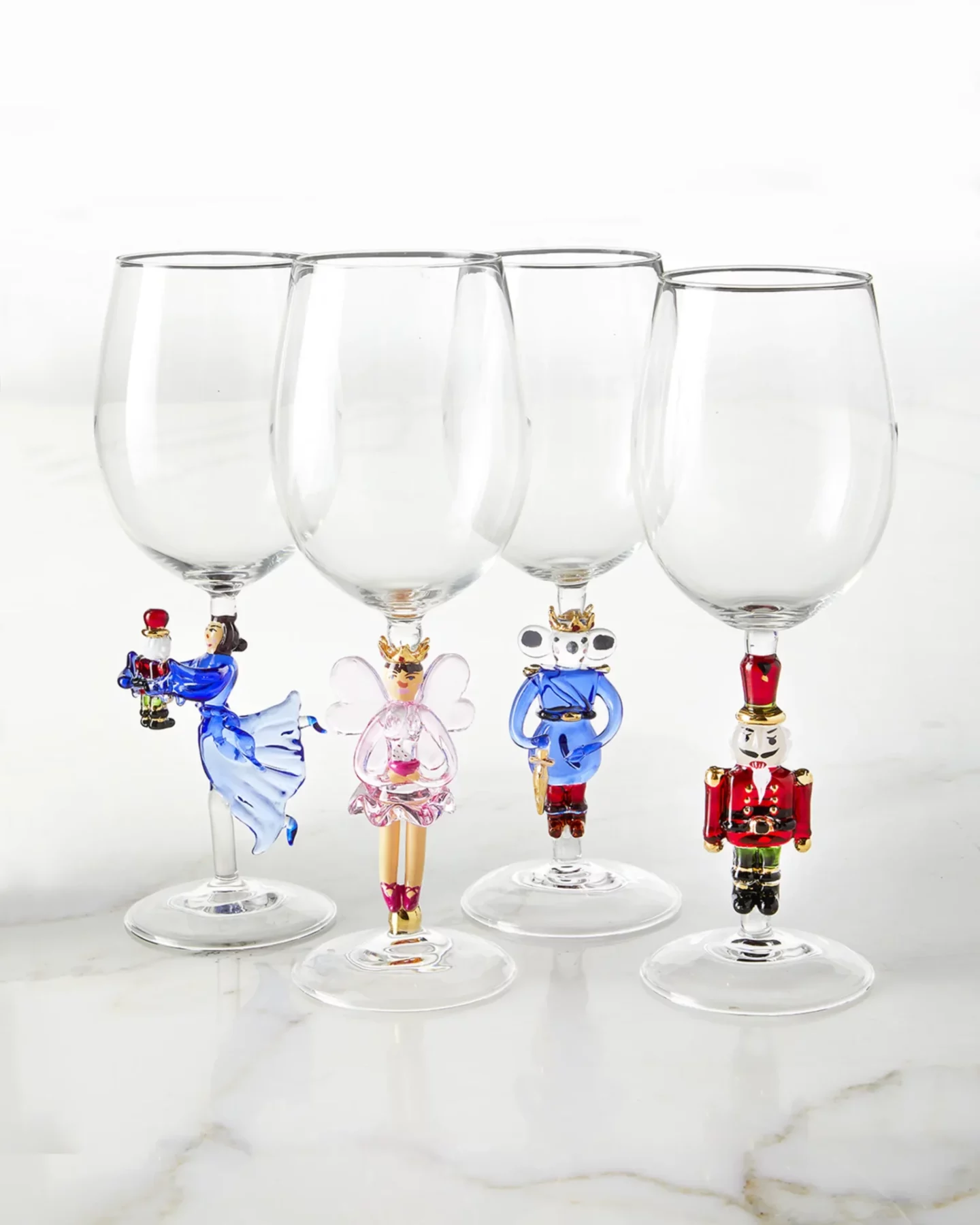 Christmas Lights Wine Glasses, Stemmed or stemless, Holiday Gift, Pain –  Pretty Strokes