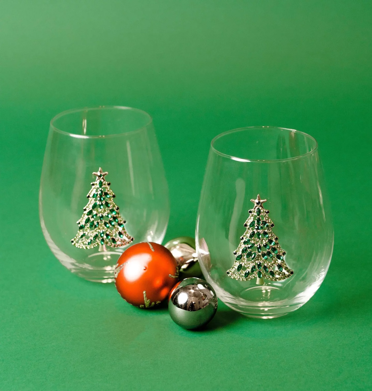 Christmas Lights Wine Glasses, Stemmed or stemless, Holiday Gift, Pain –  Pretty Strokes