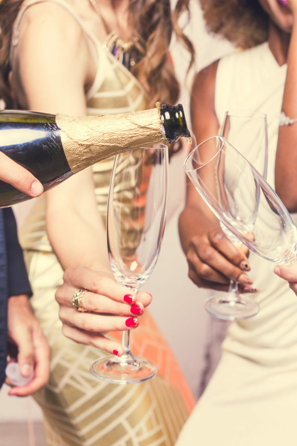 How Many Ounces In a Bottle of Wine? - Wine with Paige