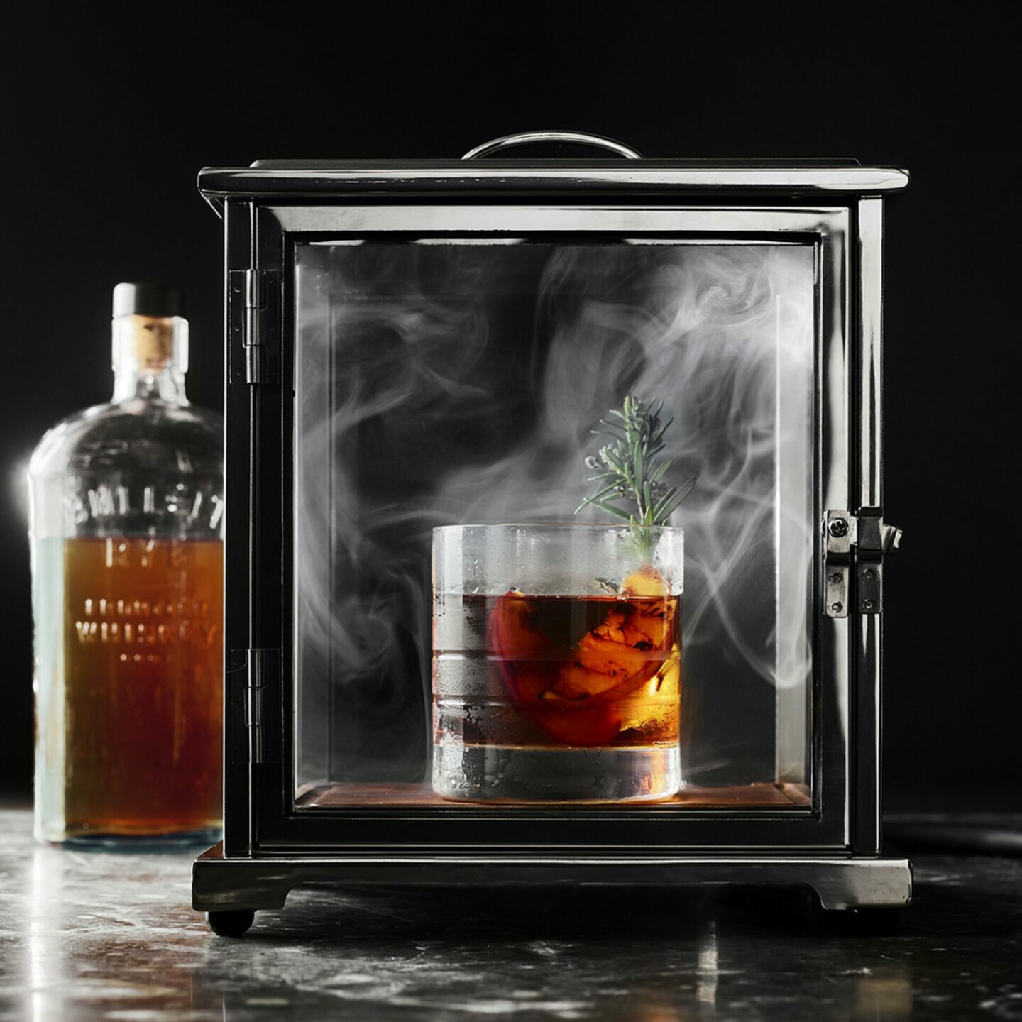 Cocktail smoking box