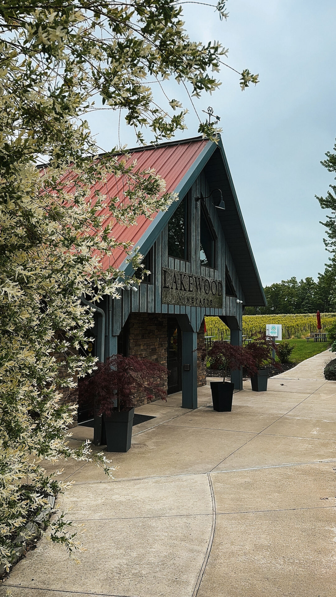 Lakewood Vineyards Winery