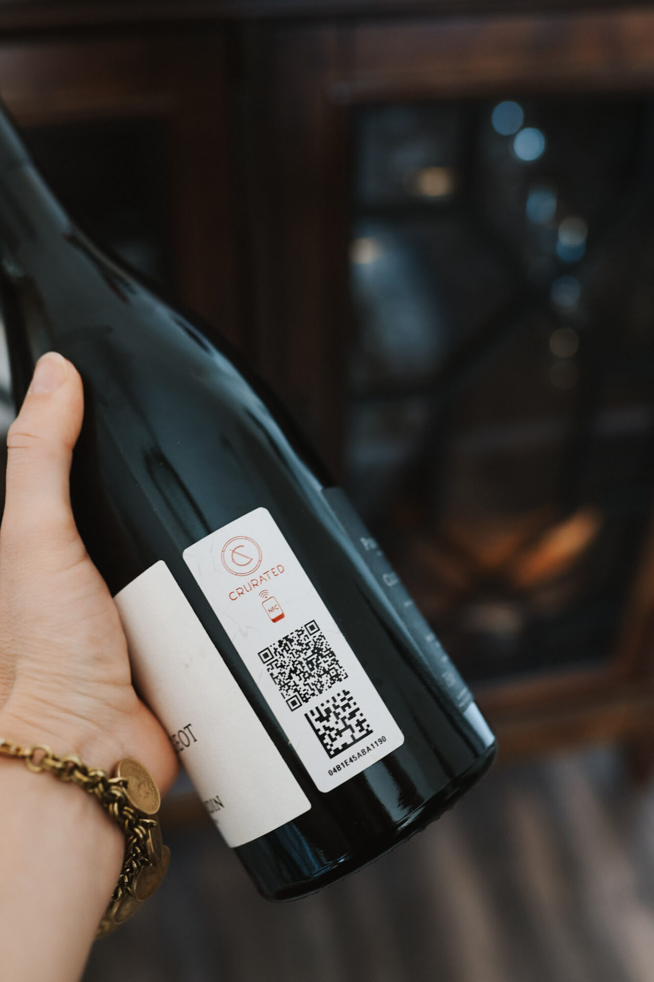 CruTrade scan code on a wine bottle