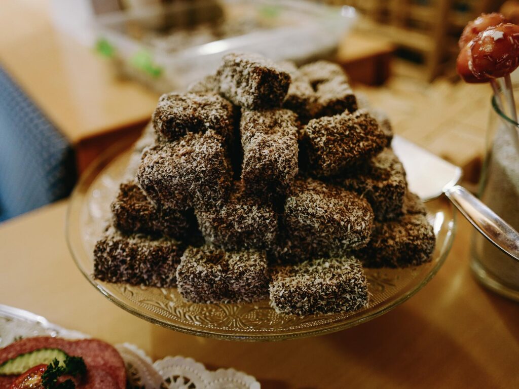 7 Iconic Australian Dishes You Should Not Miss on Your Tour